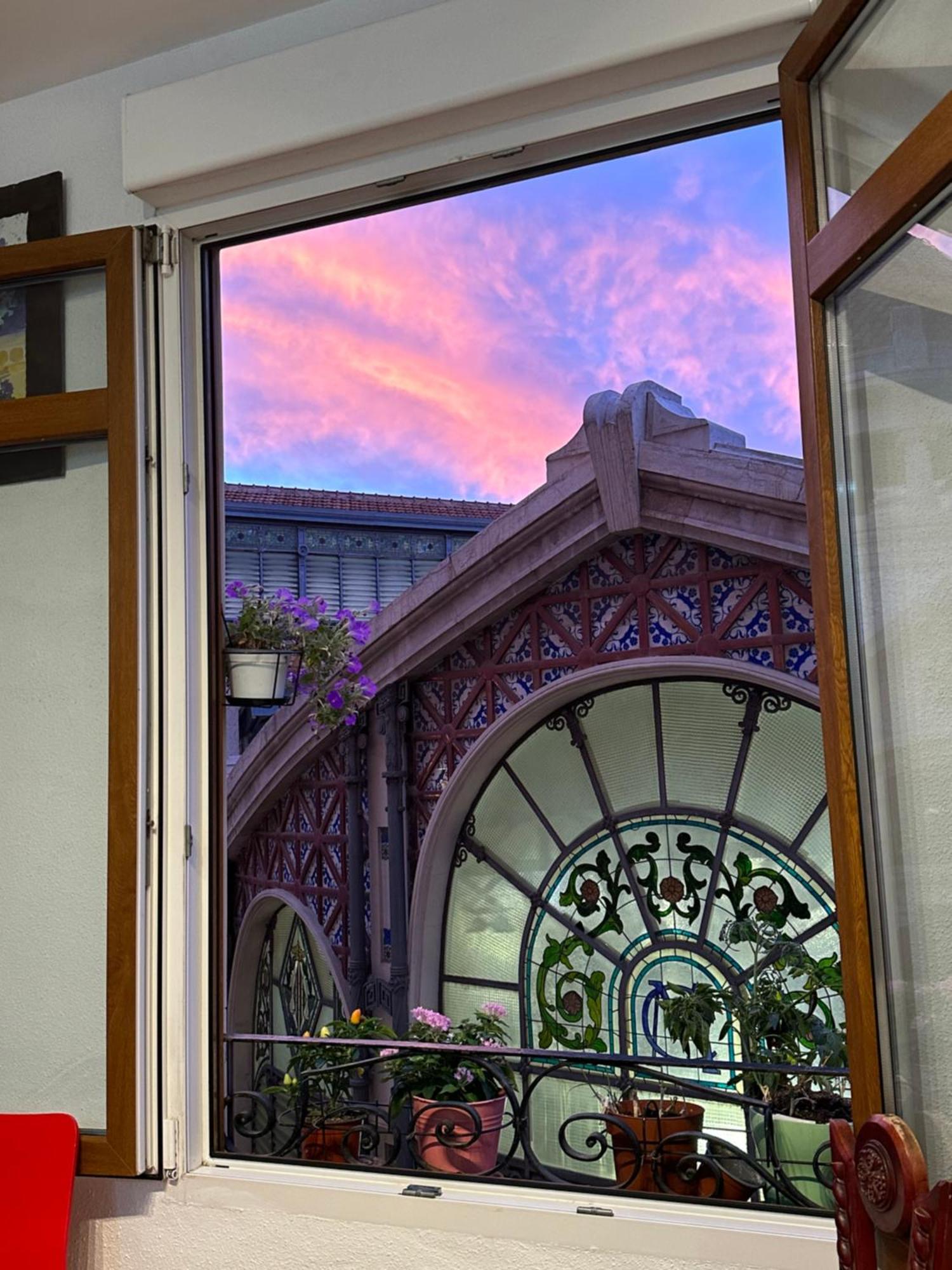 Mirador 1 Del Mercado Central - Habitacion Con Bano Privado En El Centro De La Ciudad Vella Валенсия Экстерьер фото
