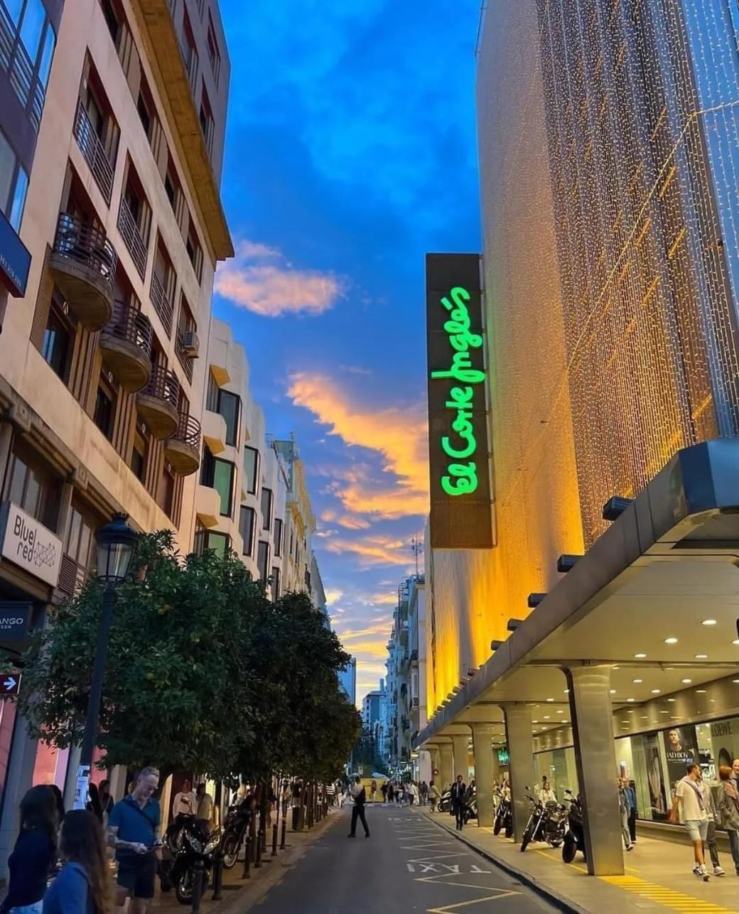 Mirador 1 Del Mercado Central - Habitacion Con Bano Privado En El Centro De La Ciudad Vella Валенсия Экстерьер фото
