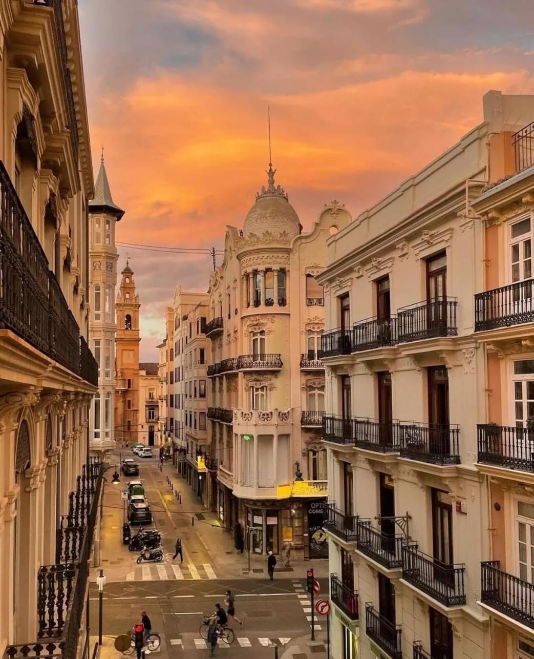 Mirador 1 Del Mercado Central - Habitacion Con Bano Privado En El Centro De La Ciudad Vella Валенсия Экстерьер фото