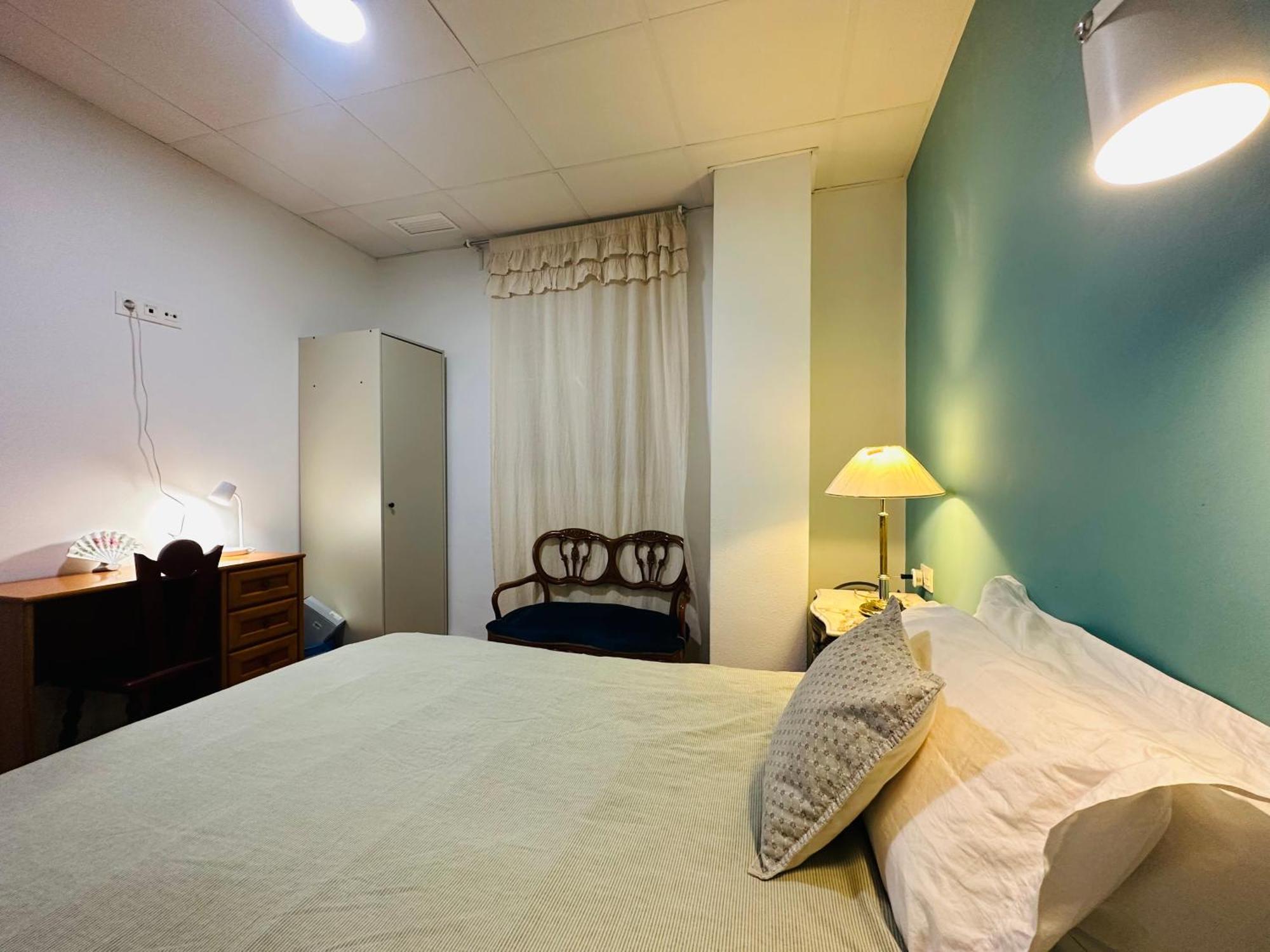Mirador 1 Del Mercado Central - Habitacion Con Bano Privado En El Centro De La Ciudad Vella Валенсия Экстерьер фото